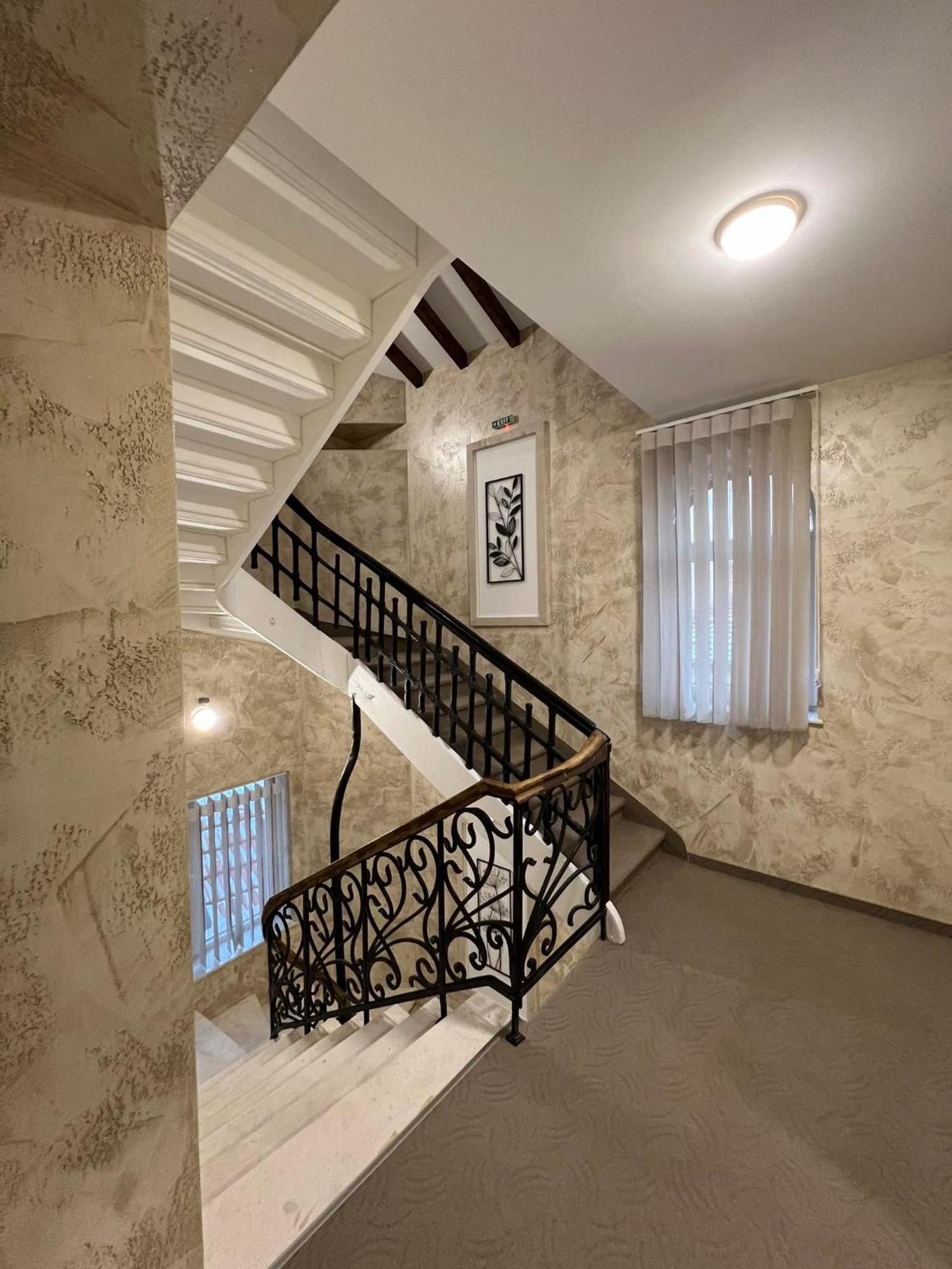 Хотел Vip Apart House بليفين المظهر الخارجي الصورة