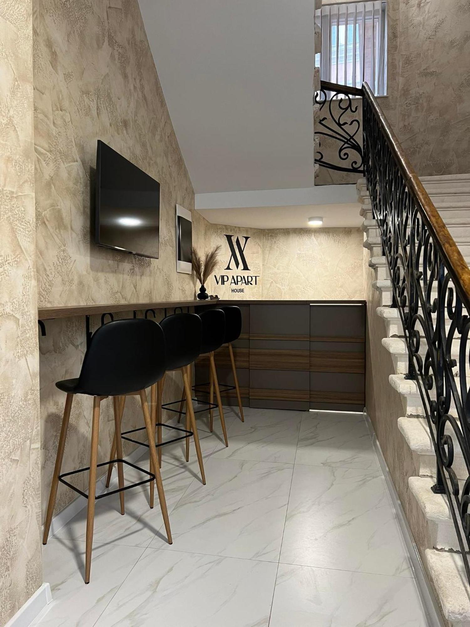 Хотел Vip Apart House بليفين المظهر الخارجي الصورة