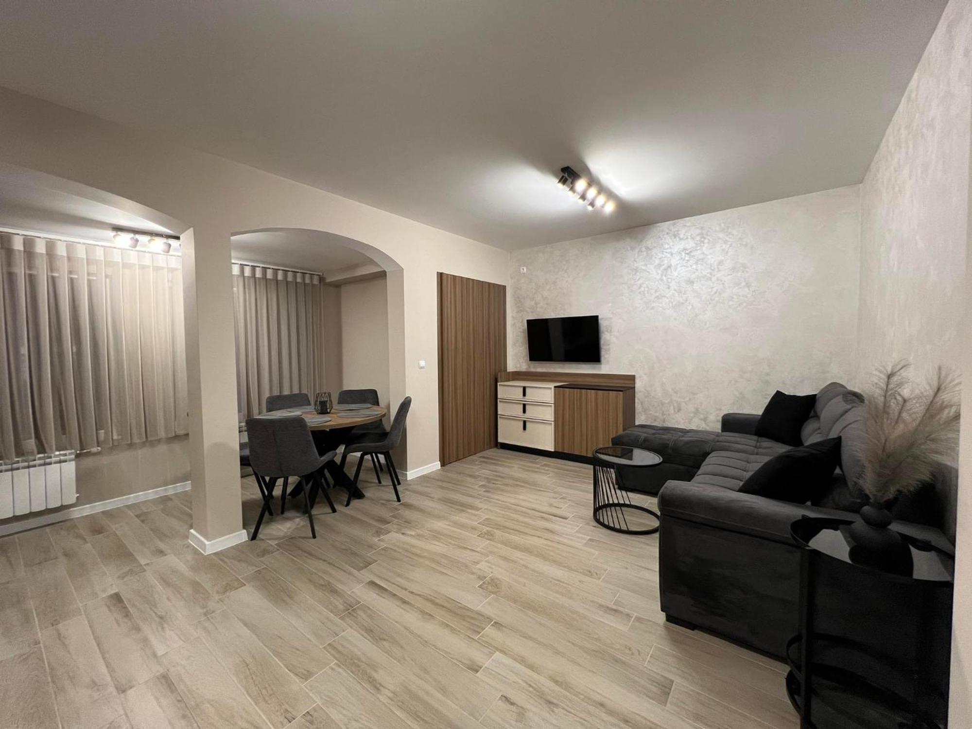 Хотел Vip Apart House بليفين المظهر الخارجي الصورة