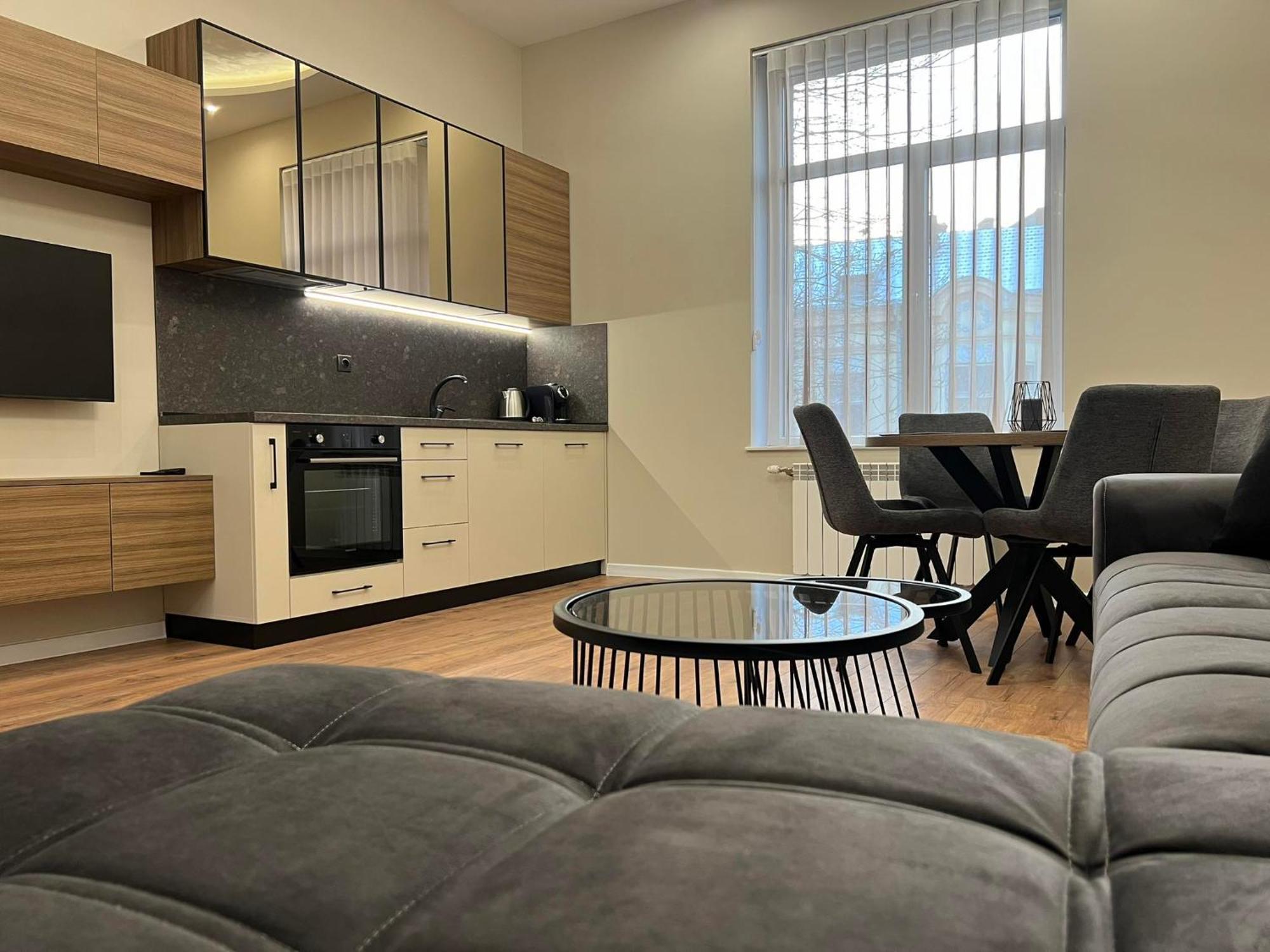 Хотел Vip Apart House بليفين المظهر الخارجي الصورة